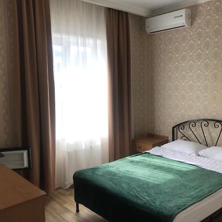 Nekrasov Hotel Gorjacsij Kljucs Kültér fotó