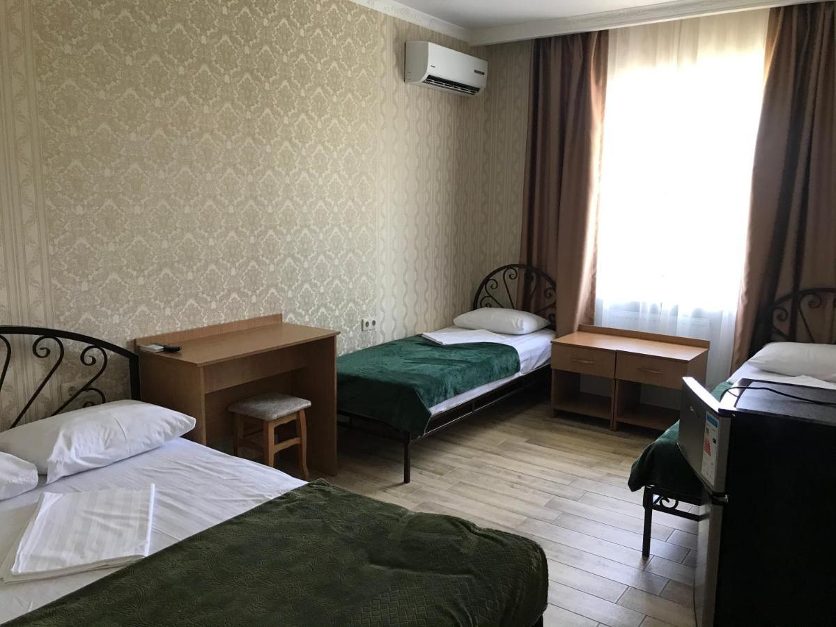 Nekrasov Hotel Gorjacsij Kljucs Kültér fotó